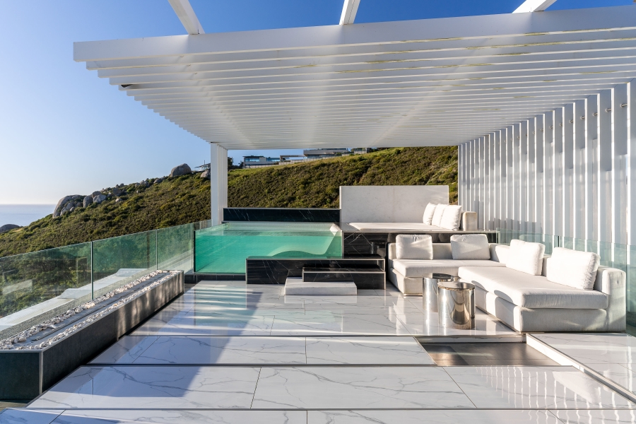 7 Bedroom Property for Sale in Clifton Western Cape